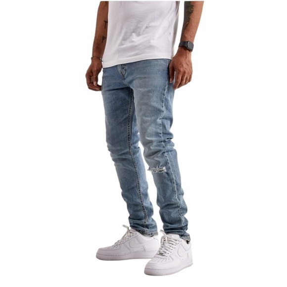 Levi’s men’s 52 Slim Taper Distressed Blue Jeans Size 31x32 #1709 - Picture 2 of 9